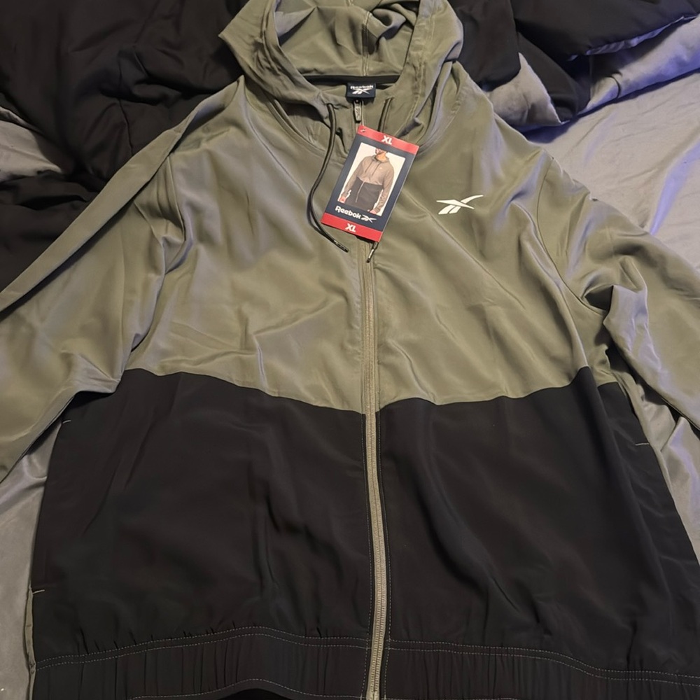 Reebok Fullzip jacket(olive/moss green)